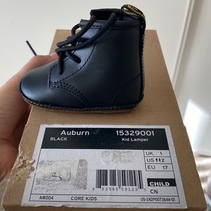 Newborn dr.martens